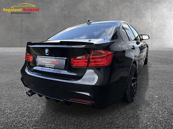 BMW 328i 8 of 30