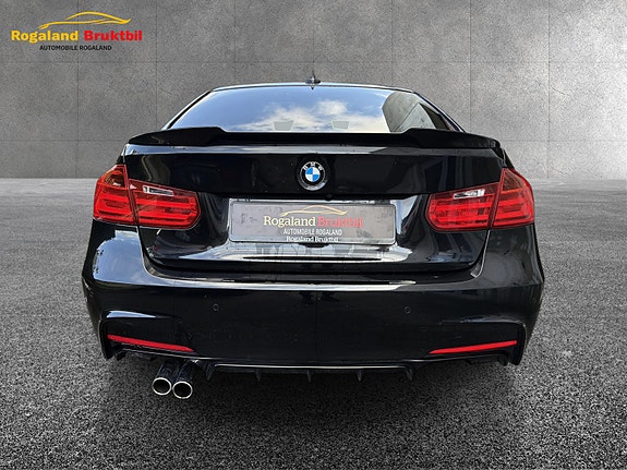 BMW 328i 7 of 30