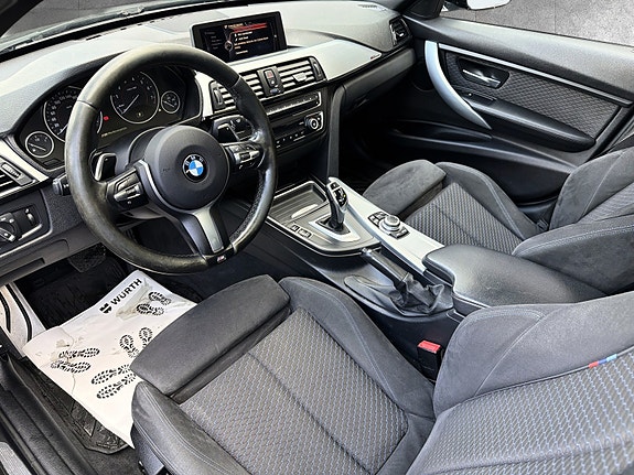 BMW 328i 14 of 30