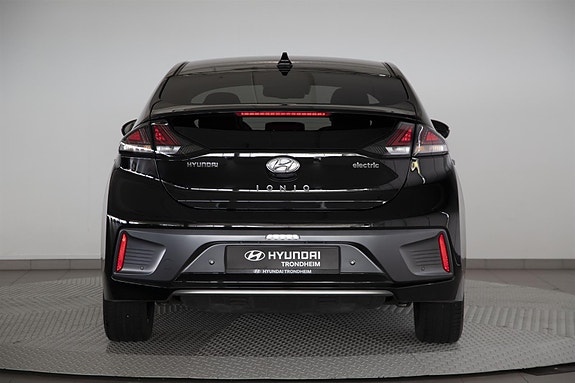 Hyundai IONIQ 6 of 30