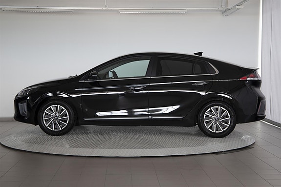 Hyundai IONIQ 8 of 30