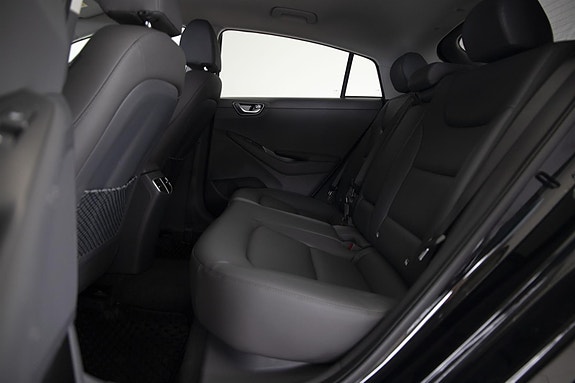 Hyundai IONIQ 22 of 30