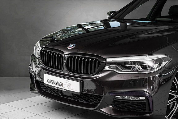 BMW 520d 2 of 30