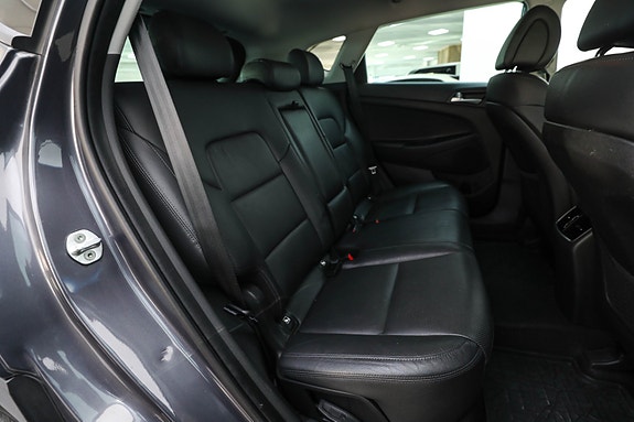 Hyundai Tucson 30 of 30