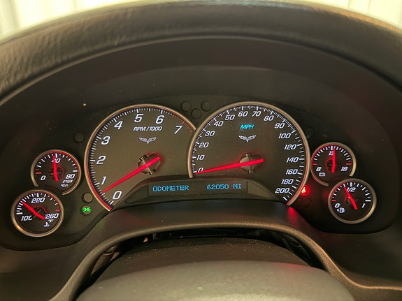 Chevrolet Corvette 17 of 21