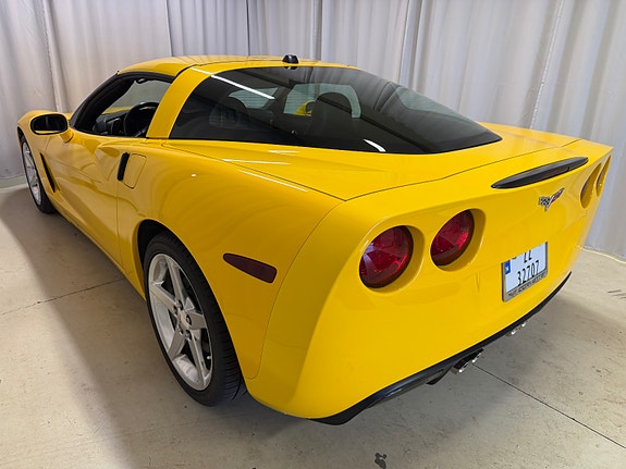 Chevrolet Corvette 7 of 21