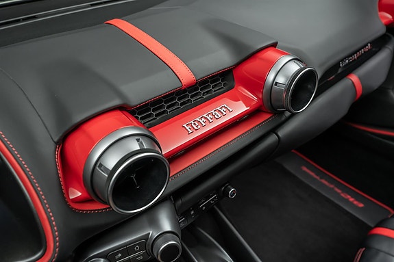 Ferrari 812 Superfast 30 of 30