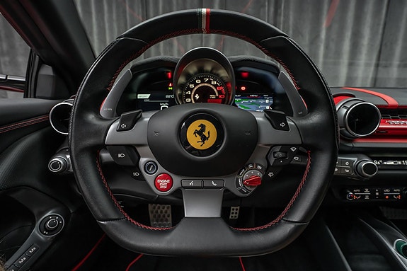 Ferrari 812 Superfast 26 of 30
