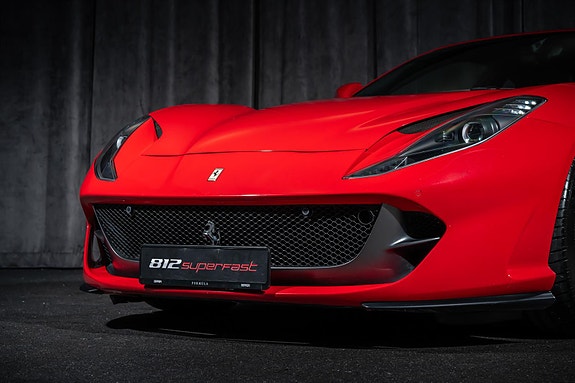 Ferrari 812 Superfast 10 of 30