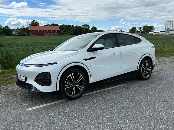 XPeng G6 2 of 30
