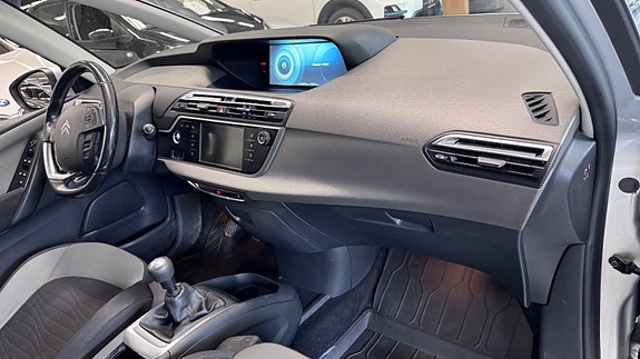 Citroen C4 Picasso 9 of 22