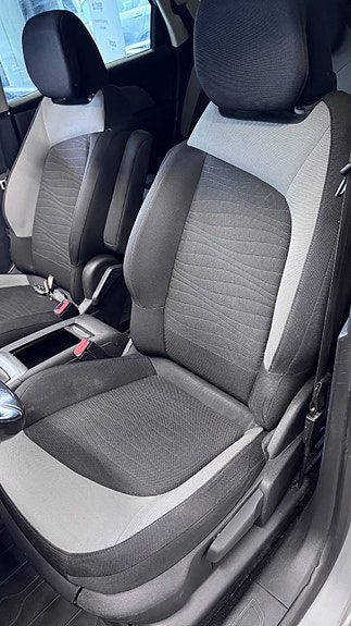 Citroen C4 Picasso 5 of 22
