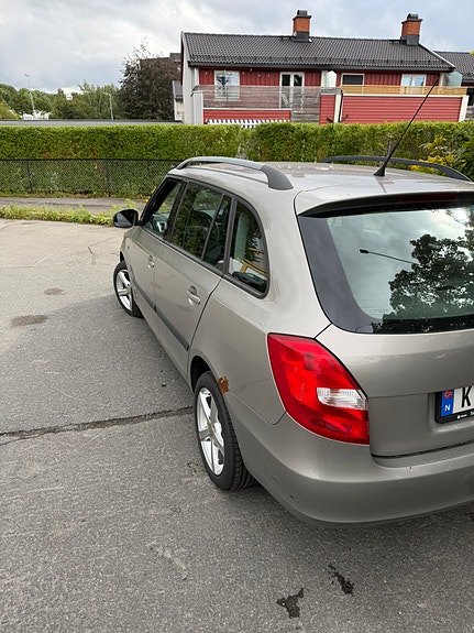 Skoda Fabia 3 of 9