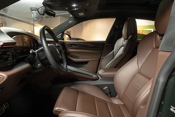Porsche Macan 10 of 30