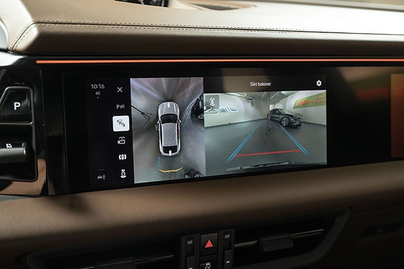 Porsche Macan 12 of 30