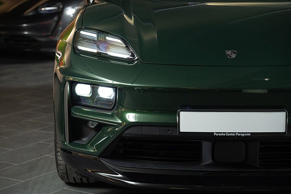 Porsche Macan 3 of 30