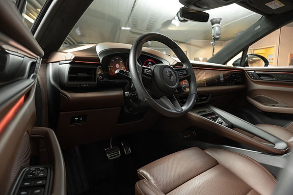 Porsche Macan 19 of 30