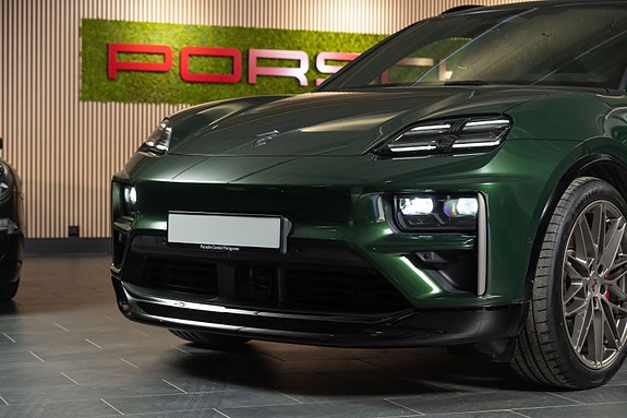 Porsche Macan 9 of 30