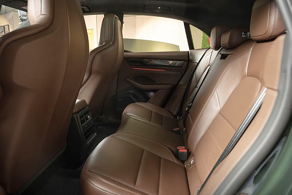 Porsche Macan 20 of 30