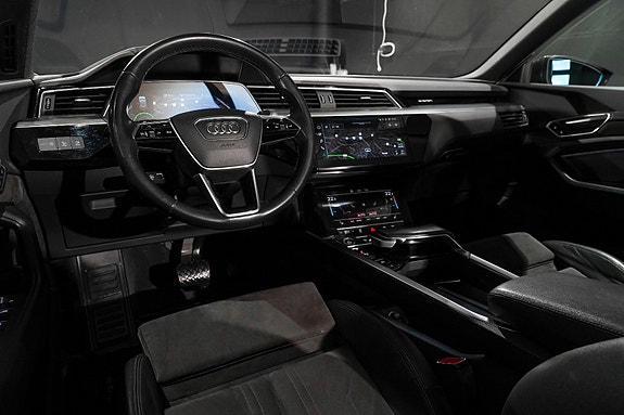 Audi e-tron 25 of 30