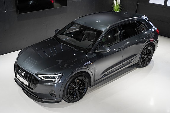Audi e-tron 16 of 30