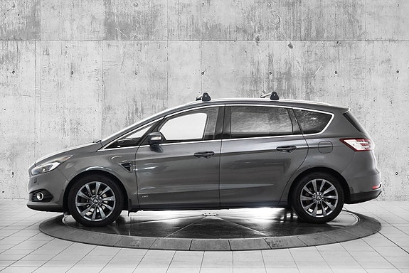 Ford S-MAX 2 of 28