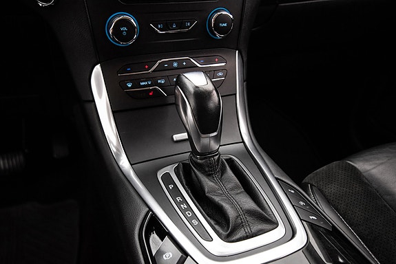 Ford S-MAX 17 of 28