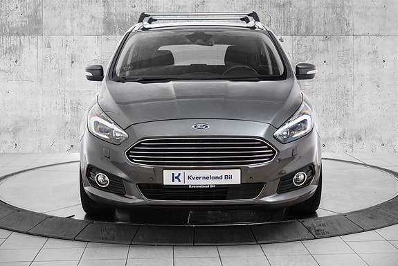 Ford S-MAX 8 of 28