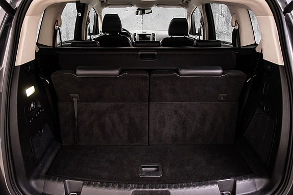 Ford S-MAX 11 of 28