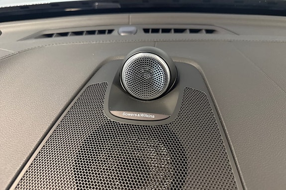 Volvo XC60 22 of 23