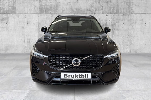 Volvo XC60 8 of 23