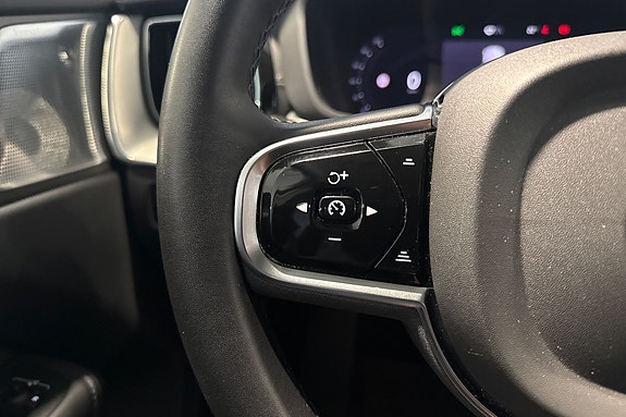 Volvo XC60 19 of 23