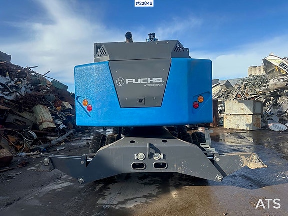 Fuchs MHL 320 SS hjulgraver m/ grabb. SE VIDEO 4 of 30
