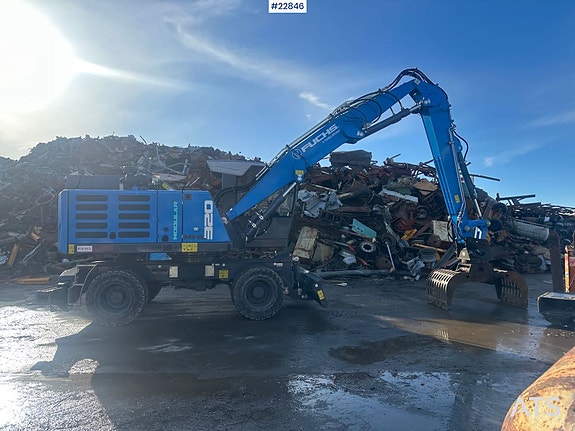 Fuchs MHL 320 SS hjulgraver m/ grabb. SE VIDEO 2 of 30