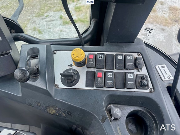 JCB Fastrac 3230 - Fronthydraulikk 23 of 30