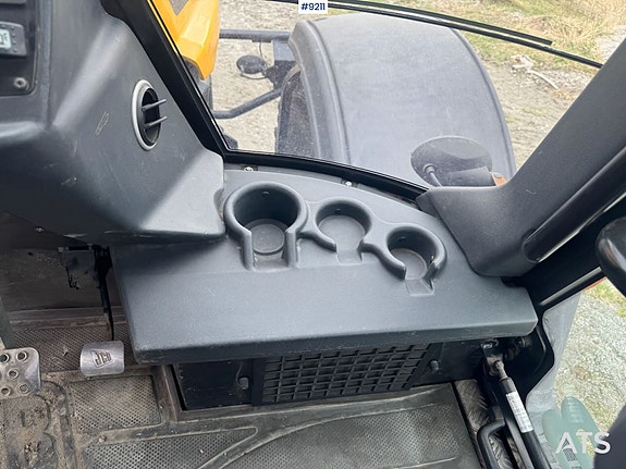JCB Fastrac 3230 - Fronthydraulikk 21 of 30