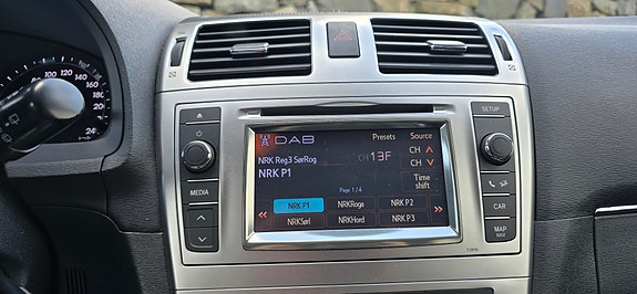 Toyota Avensis 24 of 30