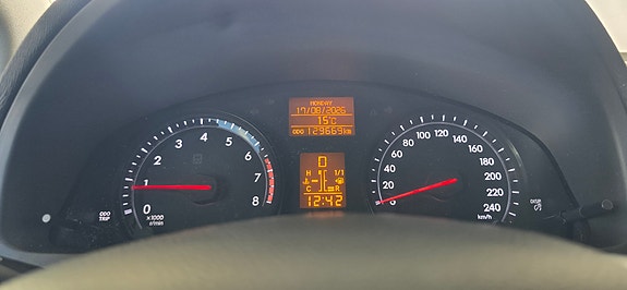 Toyota Avensis 18 of 30