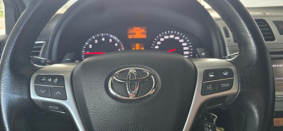 Toyota Avensis 16 of 30
