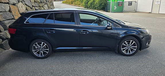 Toyota Avensis 7 of 30