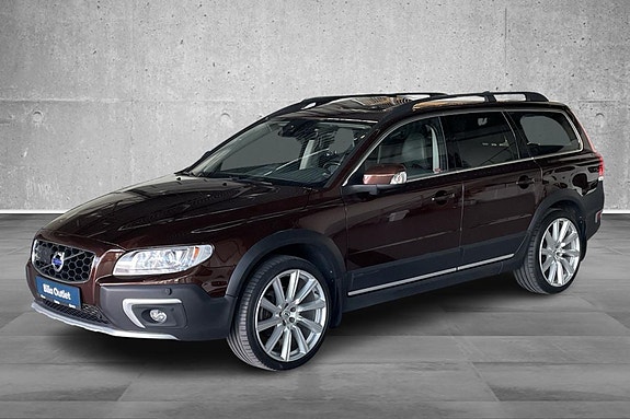 Volvo XC70 2 of 25