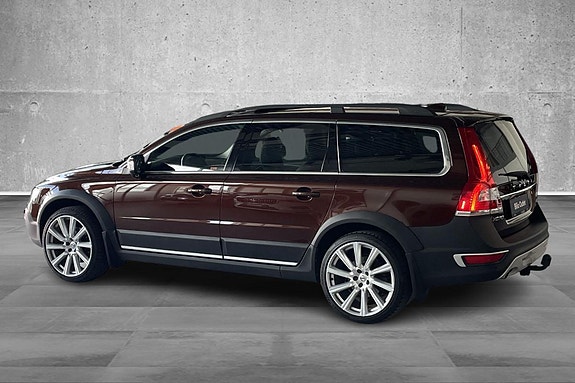 Volvo XC70 3 of 25