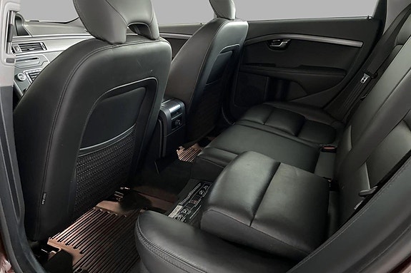 Volvo XC70 21 of 25