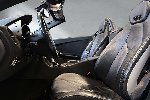 Mercedes-Benz SLK200 17 of 27