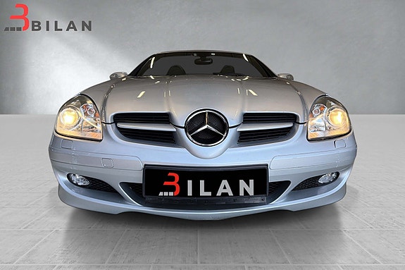 Mercedes-Benz SLK200 15 of 27