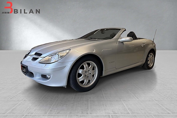 Mercedes-Benz SLK200 4 of 27