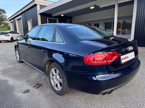Audi A4 6 of 30