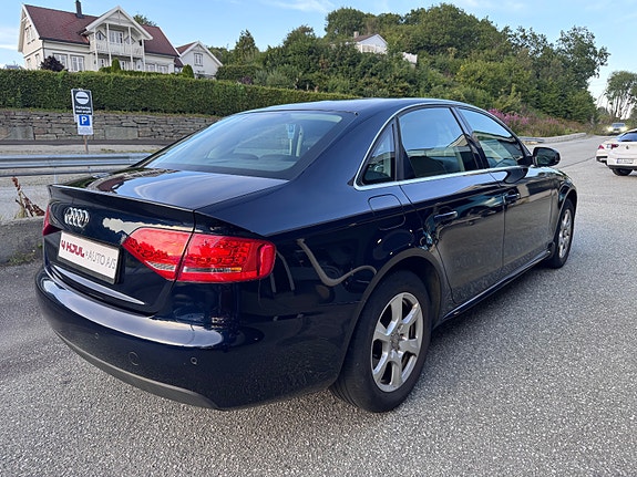 Audi A4 8 of 30