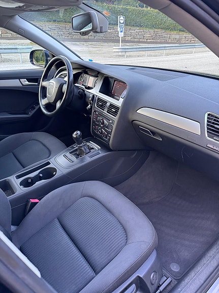 Audi A4 19 of 30