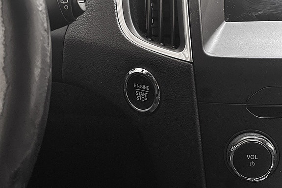 Ford S-MAX 25 of 30